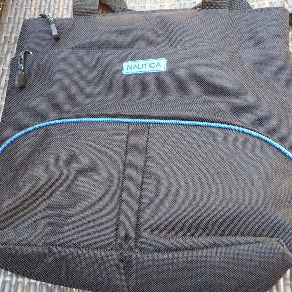 Nautica Downhaul travel tote NWOT